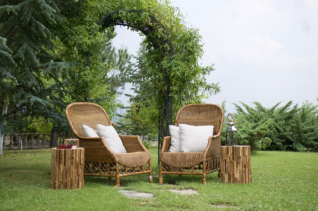 nábytek z bambusu